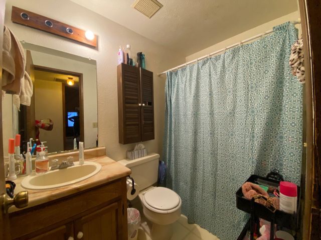 5382 Valleywood Drive, Klamath Falls, OR 97603