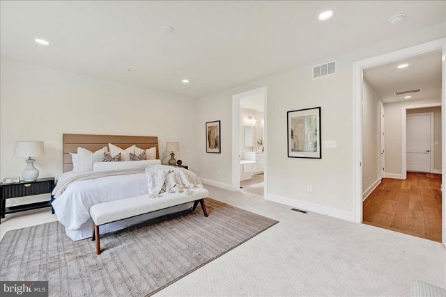 116 VILLABROOK WAY, Baltimore, MD 21212
