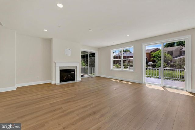 116 VILLABROOK WAY, Baltimore, MD 21212