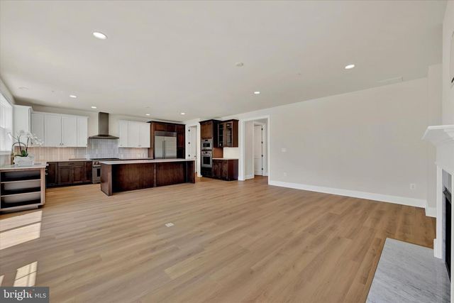 116 VILLABROOK WAY, Baltimore, MD 21212