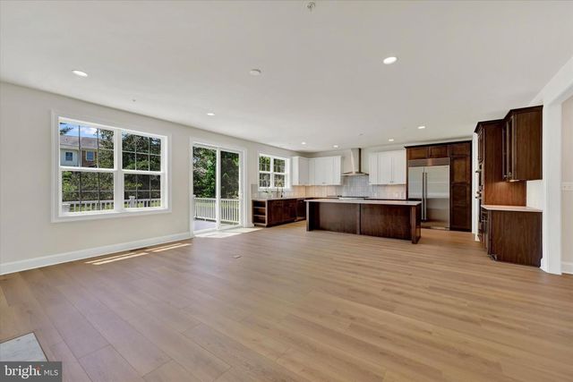 116 VILLABROOK WAY, Baltimore, MD 21212