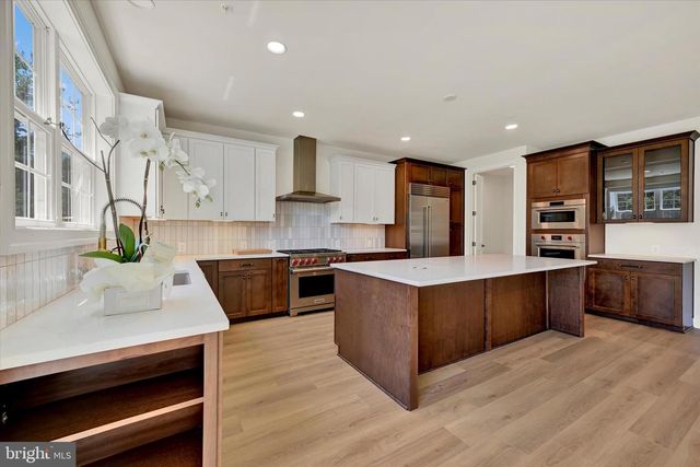 116 VILLABROOK WAY, Baltimore, MD 21212