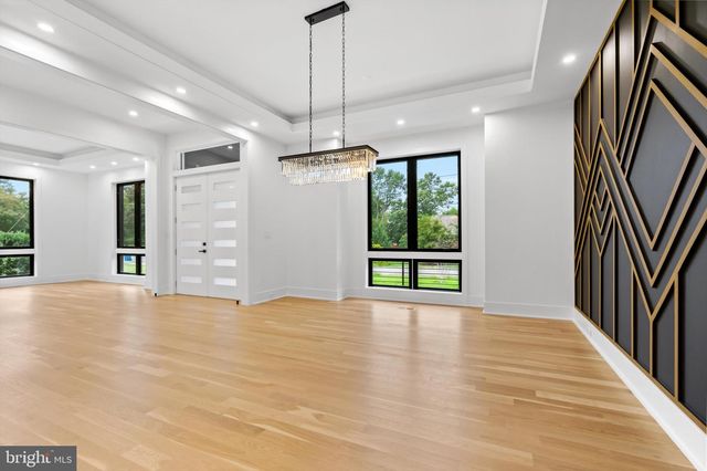 4609 WILLOW RUN DR, Annandale, VA 22003