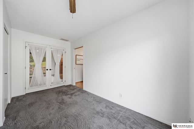 5520 Vavak Place, Lincoln, NE 68516