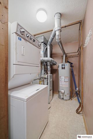 5520 Vavak Place, Lincoln, NE 68516