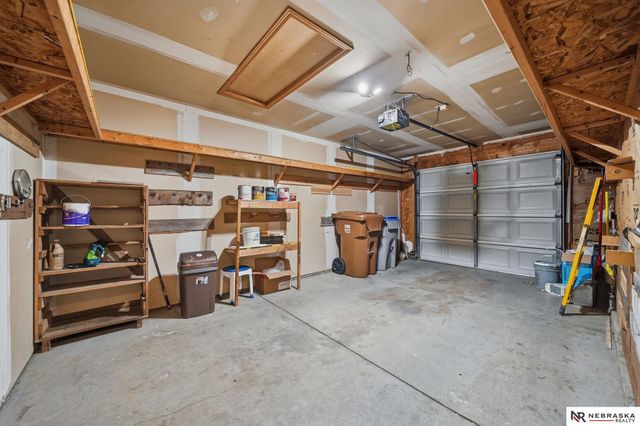5520 Vavak Place, Lincoln, NE 68516