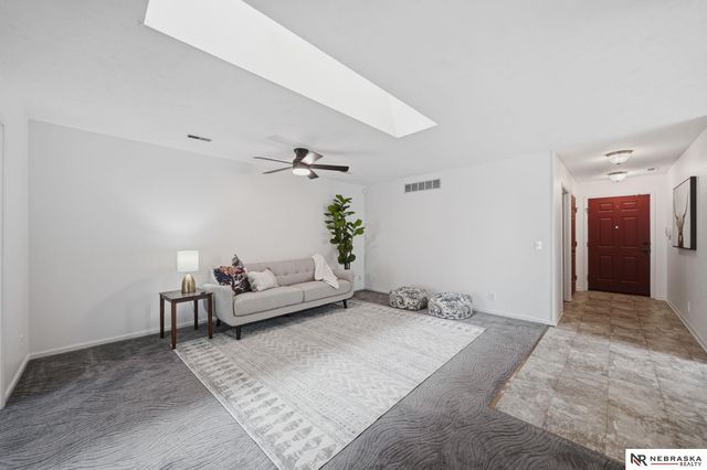 5520 Vavak Place, Lincoln, NE 68516