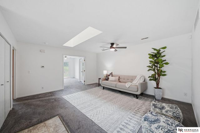 5520 Vavak Place, Lincoln, NE 68516