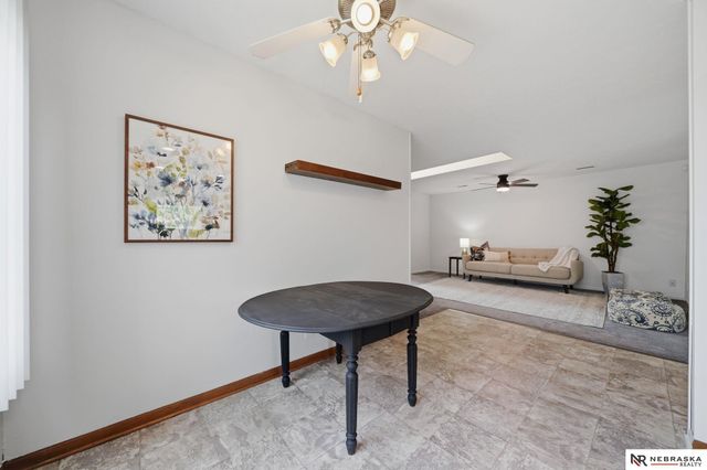 5520 Vavak Place, Lincoln, NE 68516
