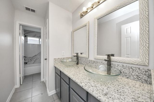 1910 Fallow Lane, Houston, TX 77049