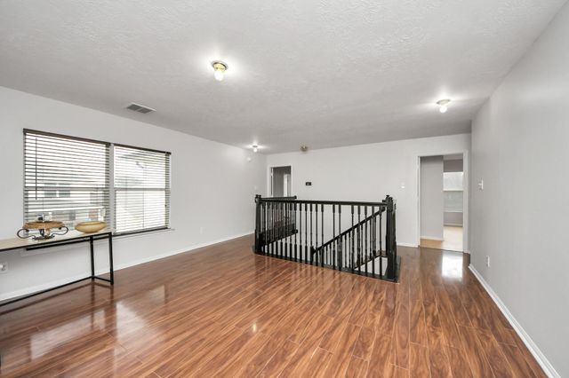 1910 Fallow Lane, Houston, TX 77049