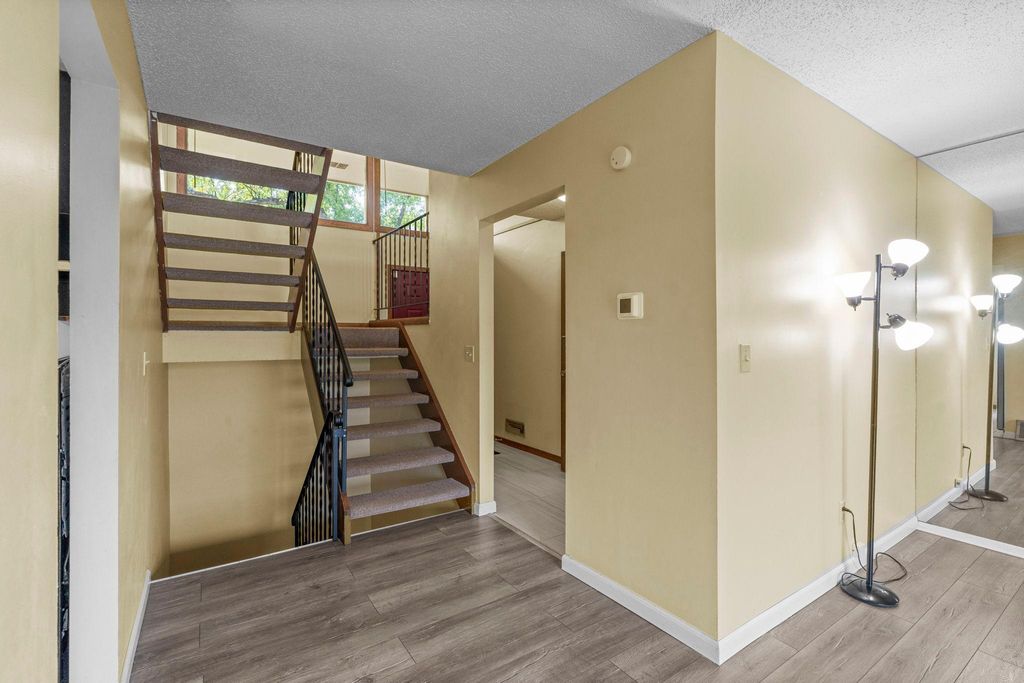 365 E 43rd Street, Minneapolis, MN 55409 — photo 3
