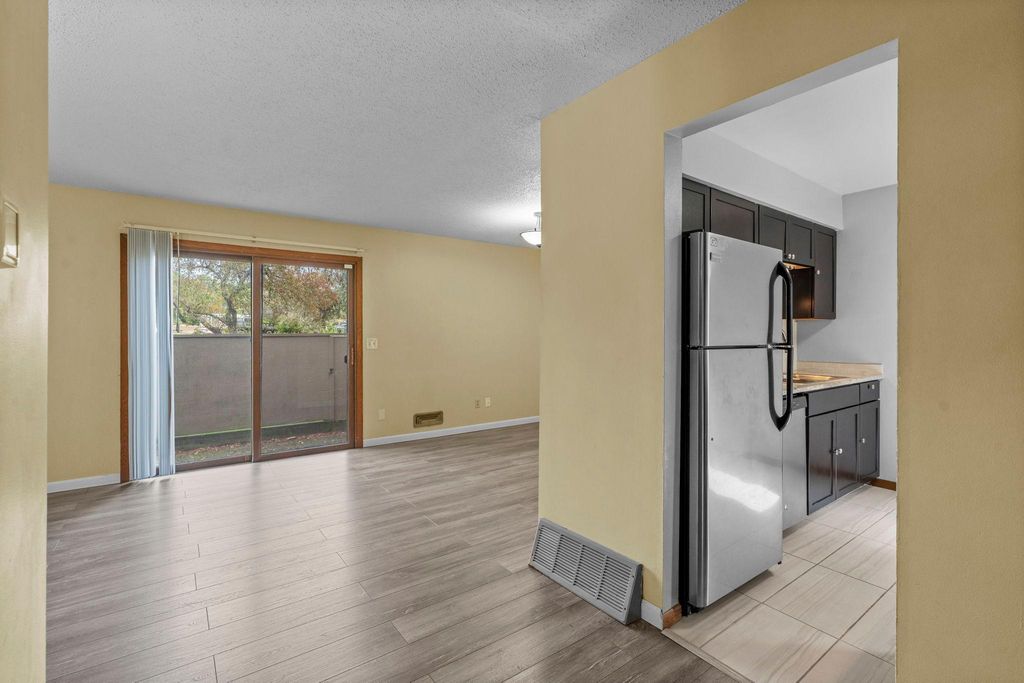365 E 43rd Street, Minneapolis, MN 55409 — photo 4