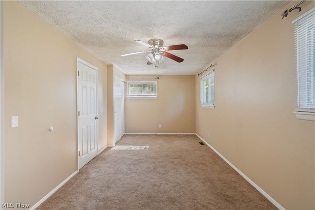 915 Valley Drive NW, North Canton, OH 44720