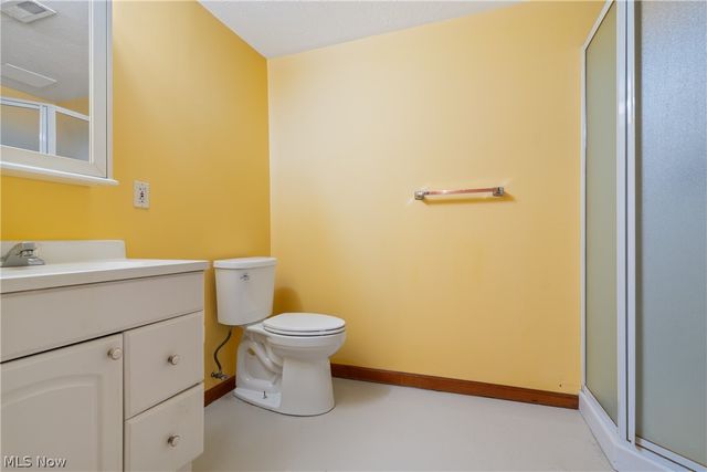915 Valley Drive NW, North Canton, OH 44720