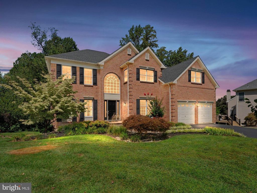 1350 WOODED KNLS, West Chester, PA 19382