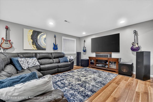 38 Lake Ridge Drive, Mason, MI 48854