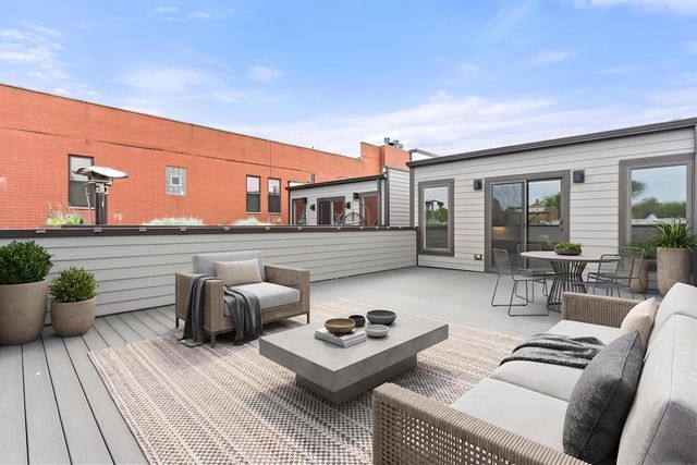4915 S Martin Luther King Drive, Chicago, IL 60615