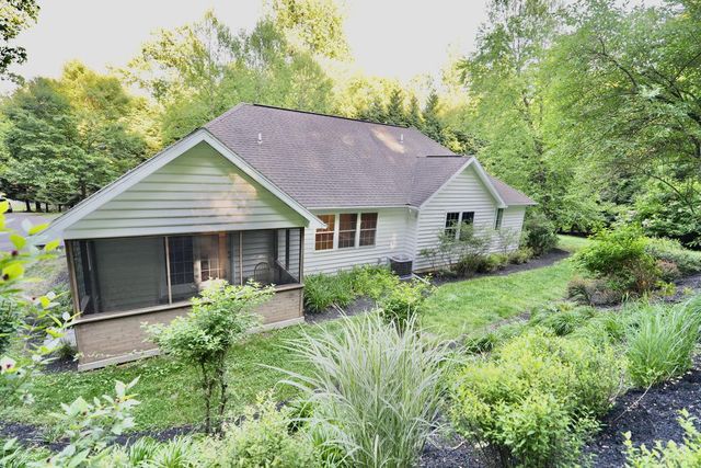 372 WHITE BEAR RD, Birdsboro, PA 19508