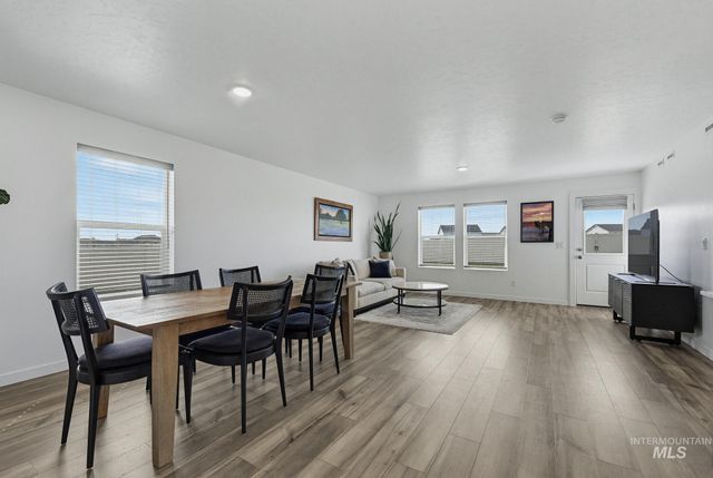 14393 Skys End Ct, Caldwell, ID 83607