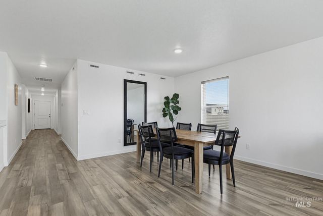 14393 Skys End Ct, Caldwell, ID 83607