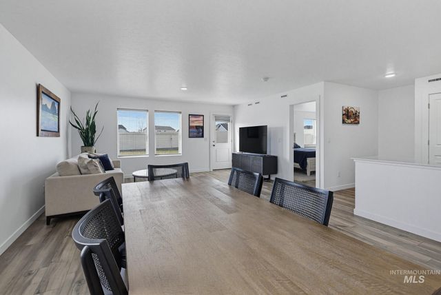 14393 Skys End Ct, Caldwell, ID 83607