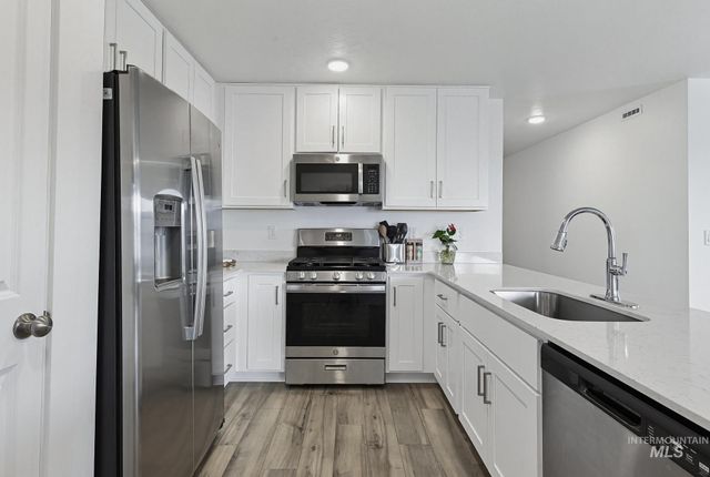 14393 Skys End Ct, Caldwell, ID 83607