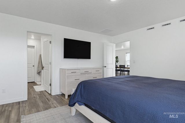 14393 Skys End Ct, Caldwell, ID 83607