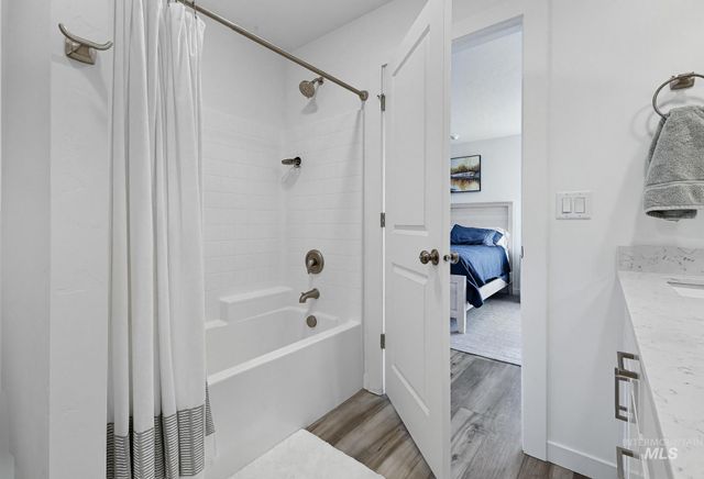 14393 Skys End Ct, Caldwell, ID 83607