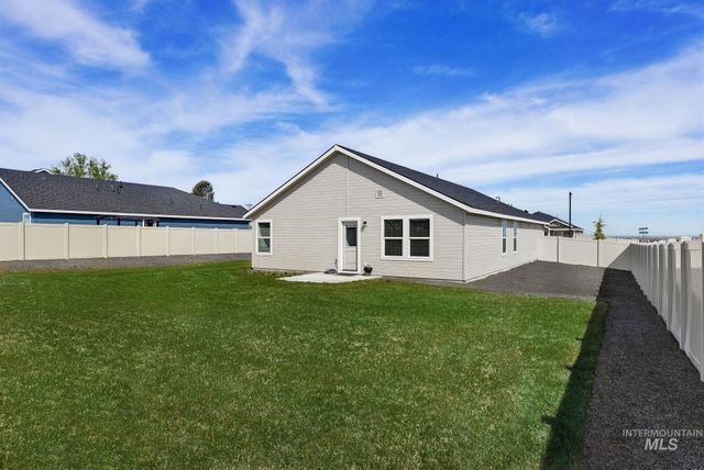 14393 Skys End Ct, Caldwell, ID 83607