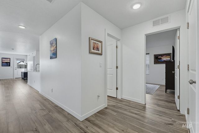 14393 Skys End Ct, Caldwell, ID 83607