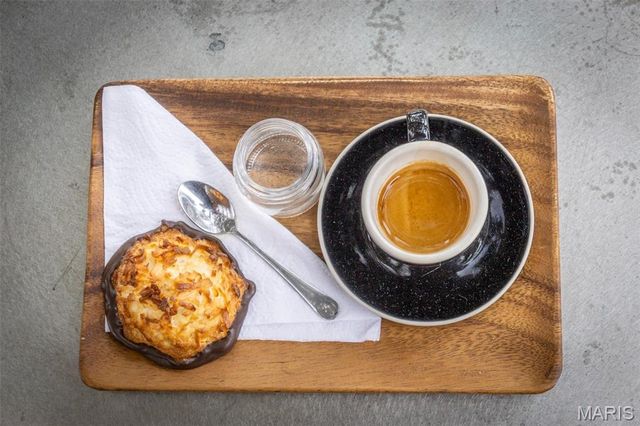 214 E 1st Street, Hermann, MO 65041