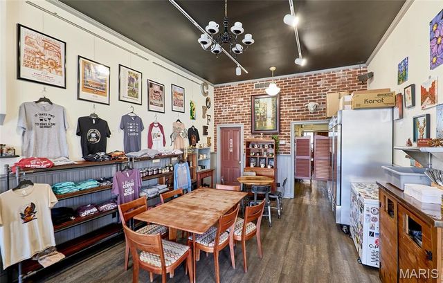 214 E 1st Street, Hermann, MO 65041