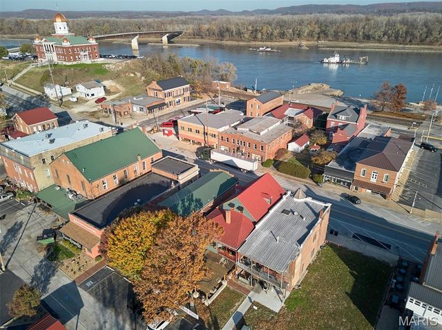 214 E 1st Street, Hermann, MO 65041