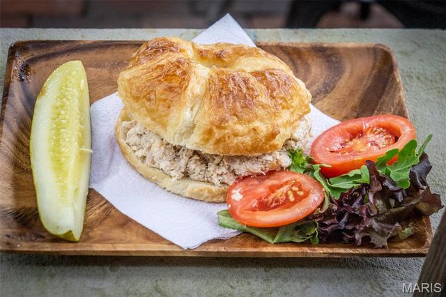 214 E 1st Street, Hermann, MO 65041