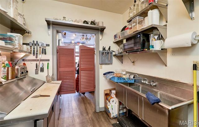 214 E 1st Street, Hermann, MO 65041