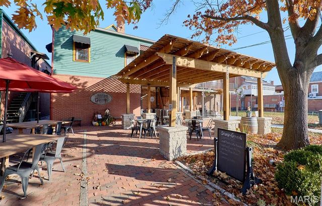 214 E 1st Street, Hermann, MO 65041