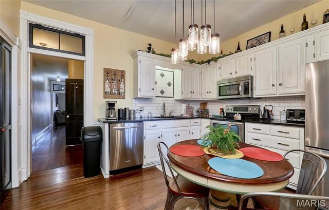 214 E 1st Street, Hermann, MO 65041