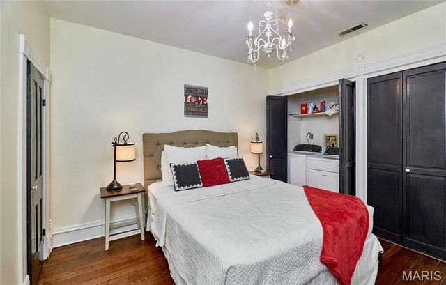 214 E 1st Street, Hermann, MO 65041