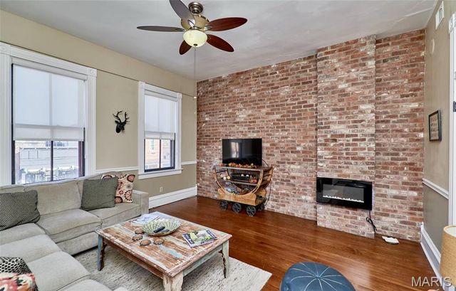 214 E 1st Street, Hermann, MO 65041