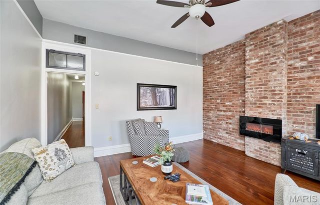 214 E 1st Street, Hermann, MO 65041