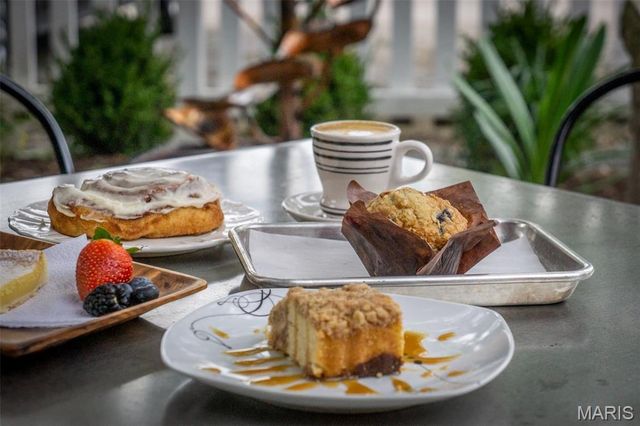 214 E 1st Street, Hermann, MO 65041