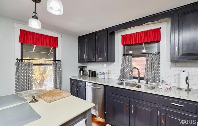 214 E 1st Street, Hermann, MO 65041