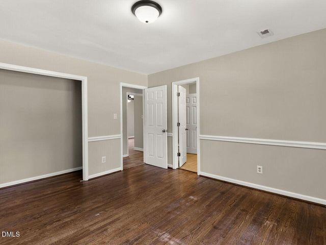 102 Greenwood Circle, Smithfield, NC 27577