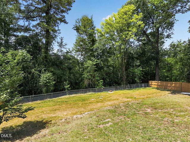 102 Greenwood Circle, Smithfield, NC 27577