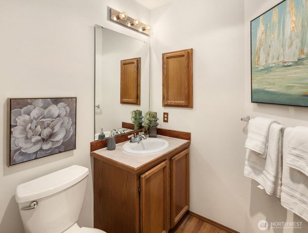 22116 NE 10th Place, Sammamish, WA 98074