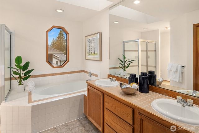 22116 NE 10th Place, Sammamish, WA 98074