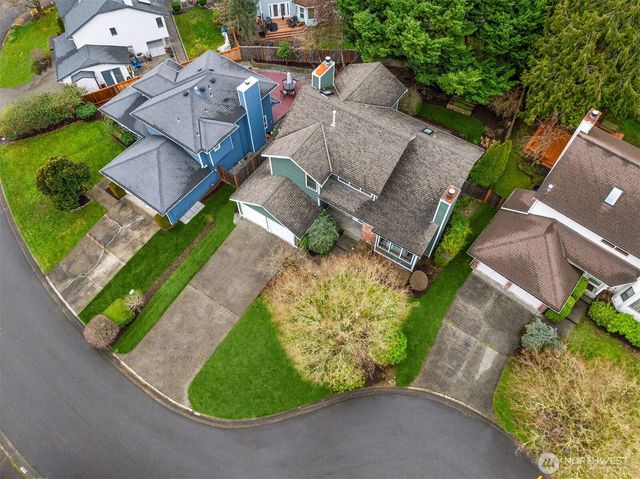 22116 NE 10th Place, Sammamish, WA 98074