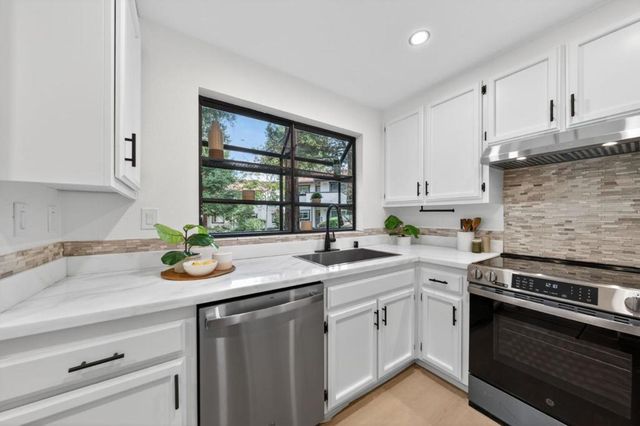 1400 Bowe Avenue 1703, Santa Clara, CA 95051