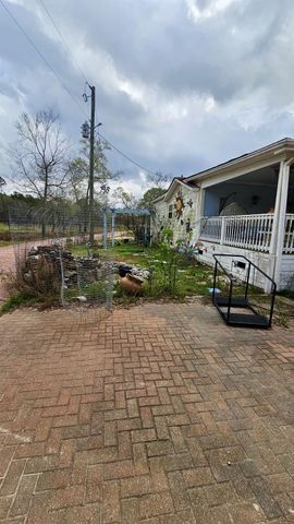 2173 County Road 3011, Dayton, TX 77535